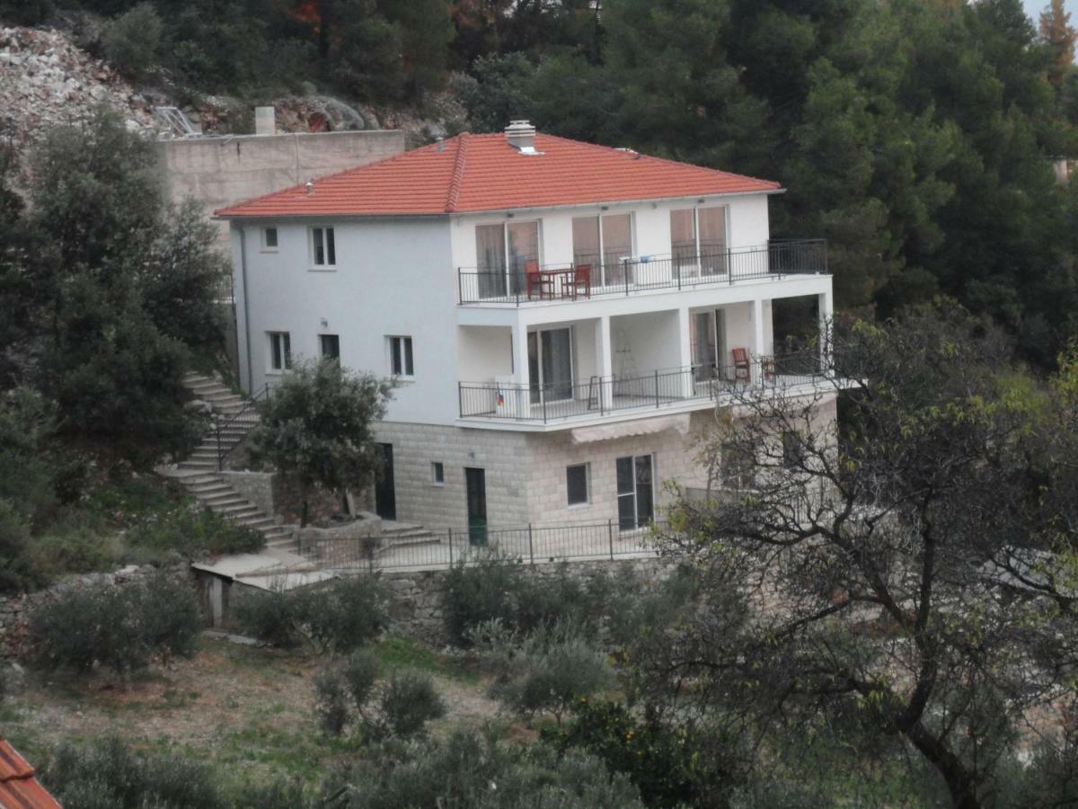 Paradise Apartments - Robinson Getaway Gdinj Dış mekan fotoğraf