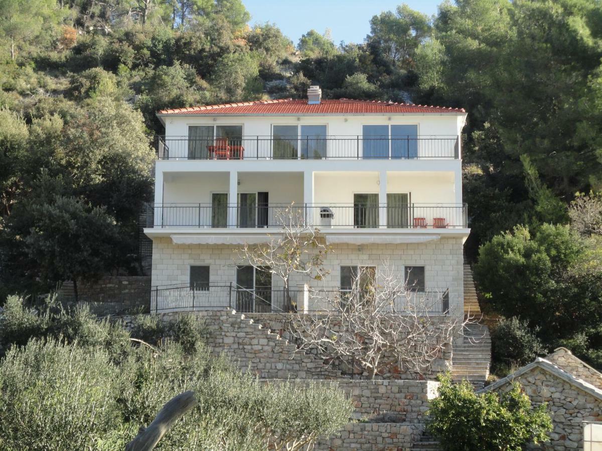 Paradise Apartments - Robinson Getaway Gdinj Dış mekan fotoğraf