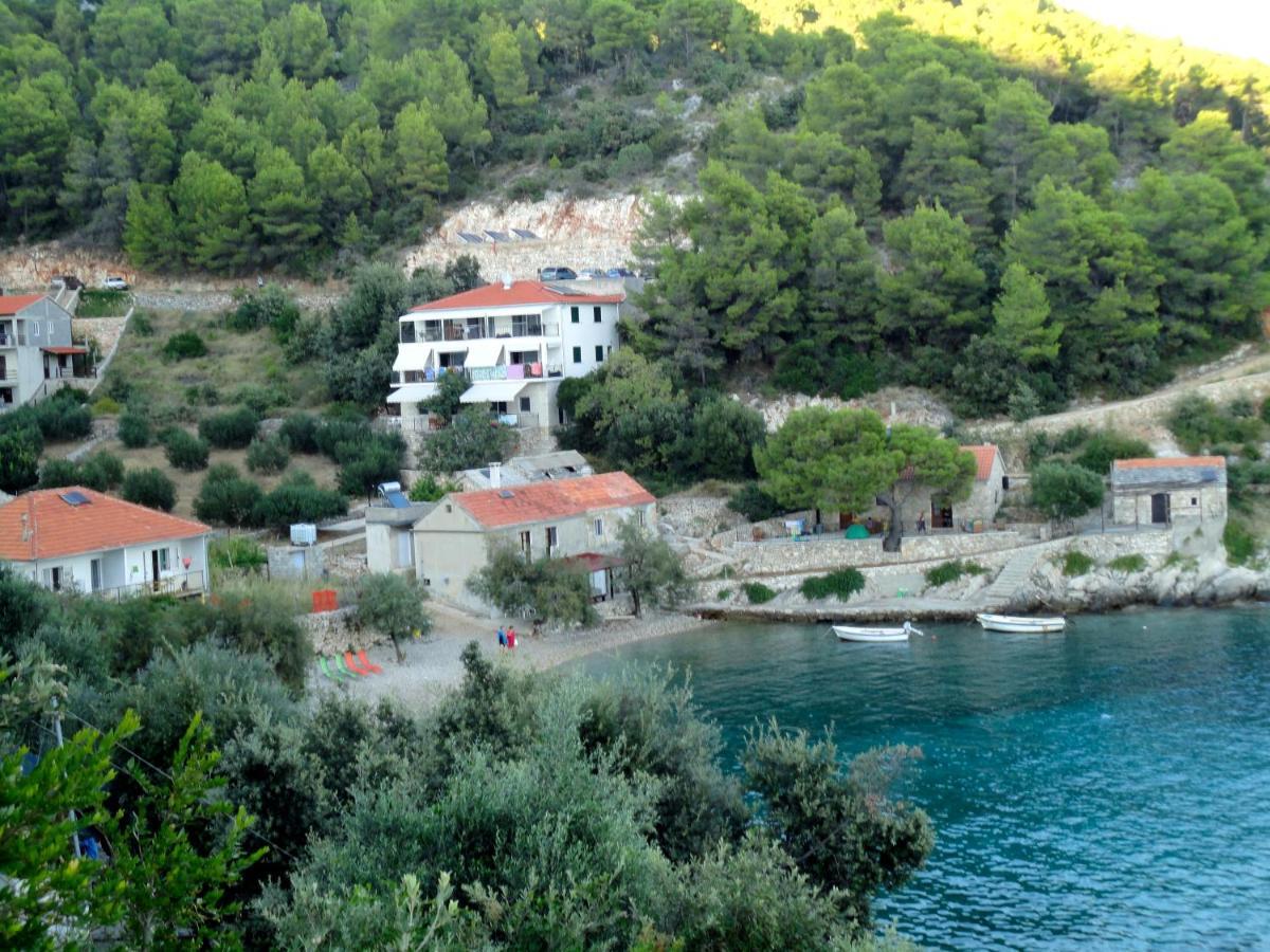 Paradise Apartments - Robinson Getaway Gdinj Dış mekan fotoğraf