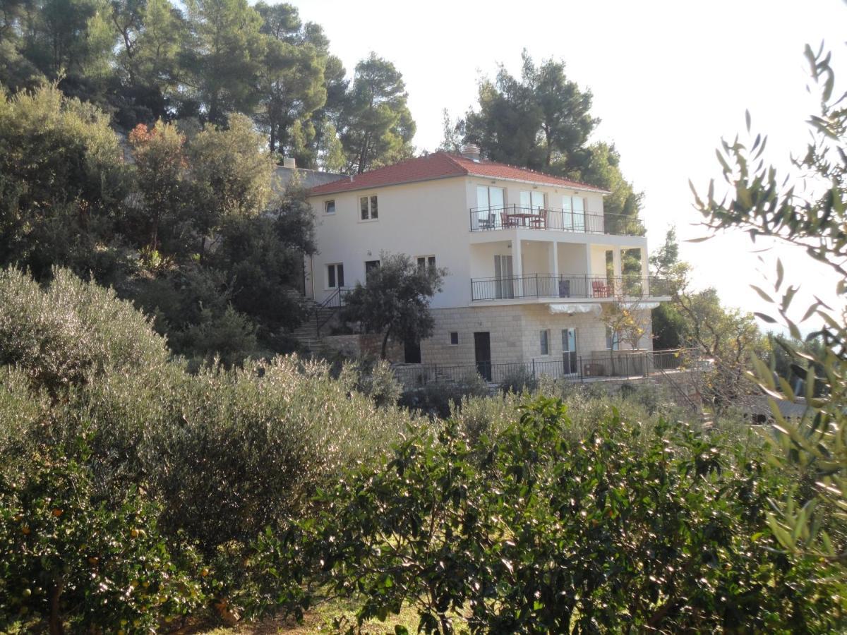 Paradise Apartments - Robinson Getaway Gdinj Dış mekan fotoğraf